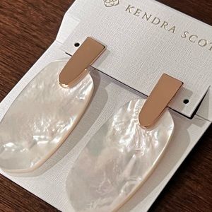 Kendra Scott Aragon Drop Earrings Rose Ivory White Gold Oval Mother of Pearl